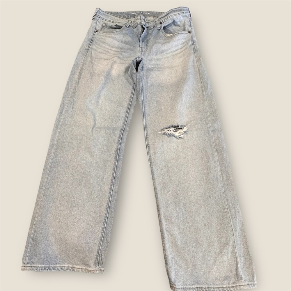 Old Navy Light Wash Mid Rise Distressed Wide‎ Leg Jeans Size 12 Regular